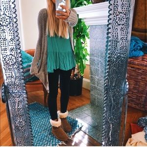 ae taupe hipster cardi ✨